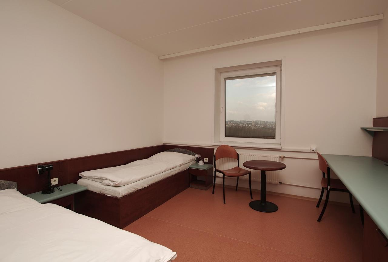 Kolej Akademie Hotel Brno Ngoại thất bức ảnh