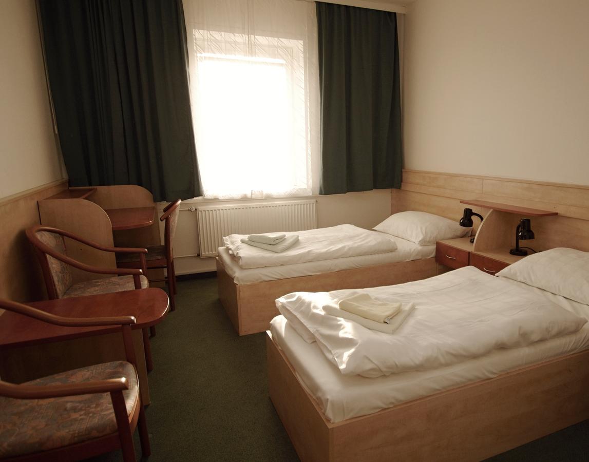 Kolej Akademie Hotel Brno Ngoại thất bức ảnh