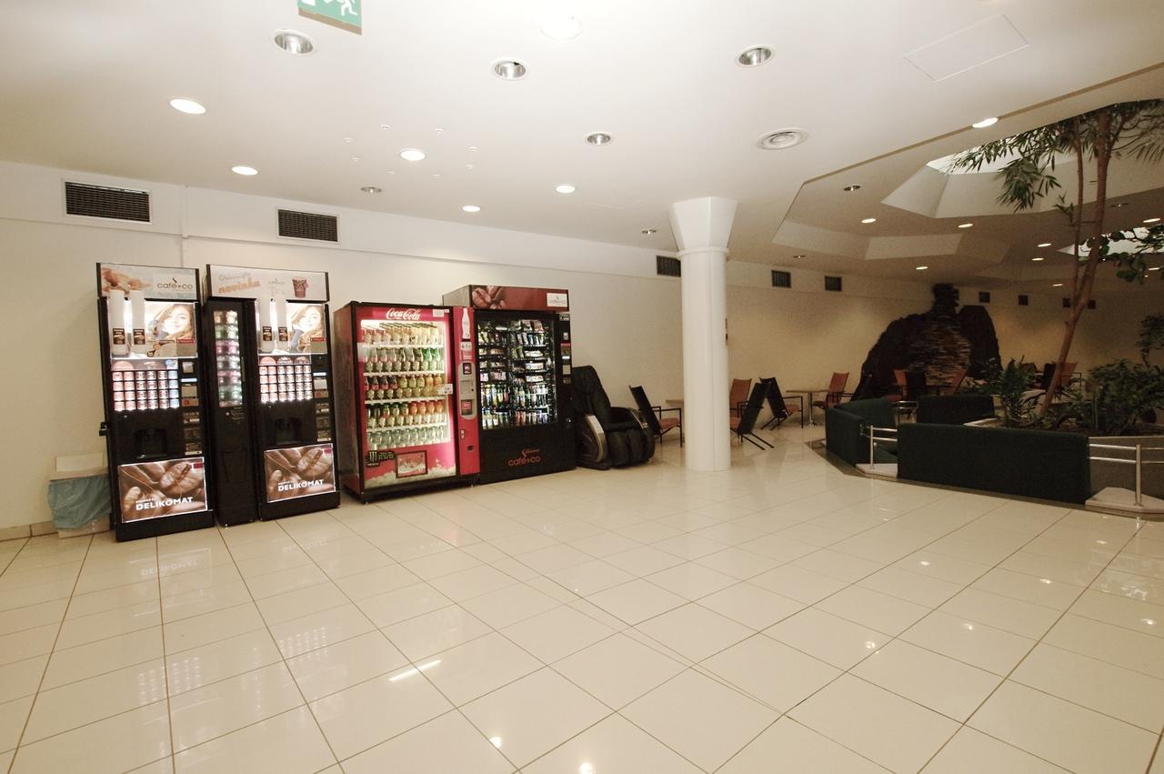 Kolej Akademie Hotel Brno Ngoại thất bức ảnh