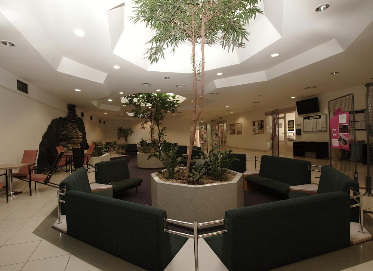 Kolej Akademie Hotel Brno Ngoại thất bức ảnh